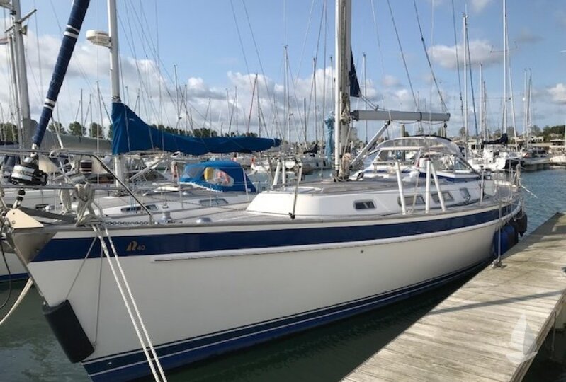 Hallberg Rassy 40 Waterjuffer